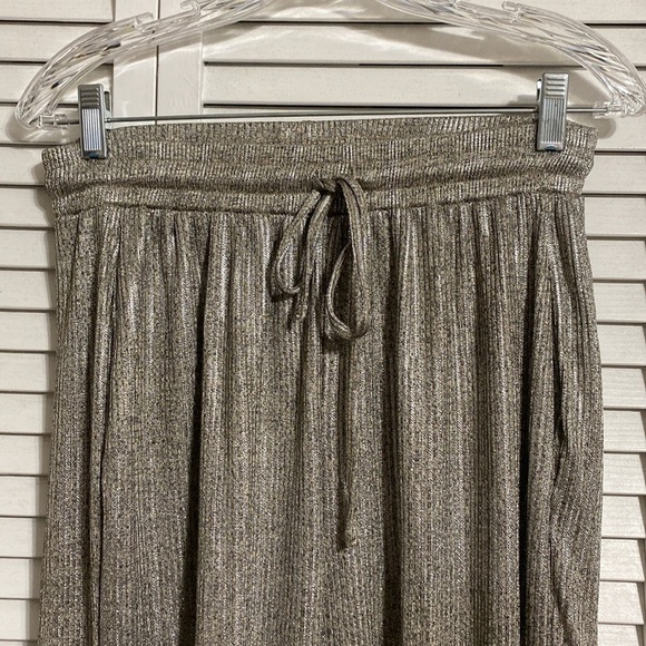 Bishop + Young Anthropologie Women's Pants  Gold Shimmer Textured - Picture 2 of 8